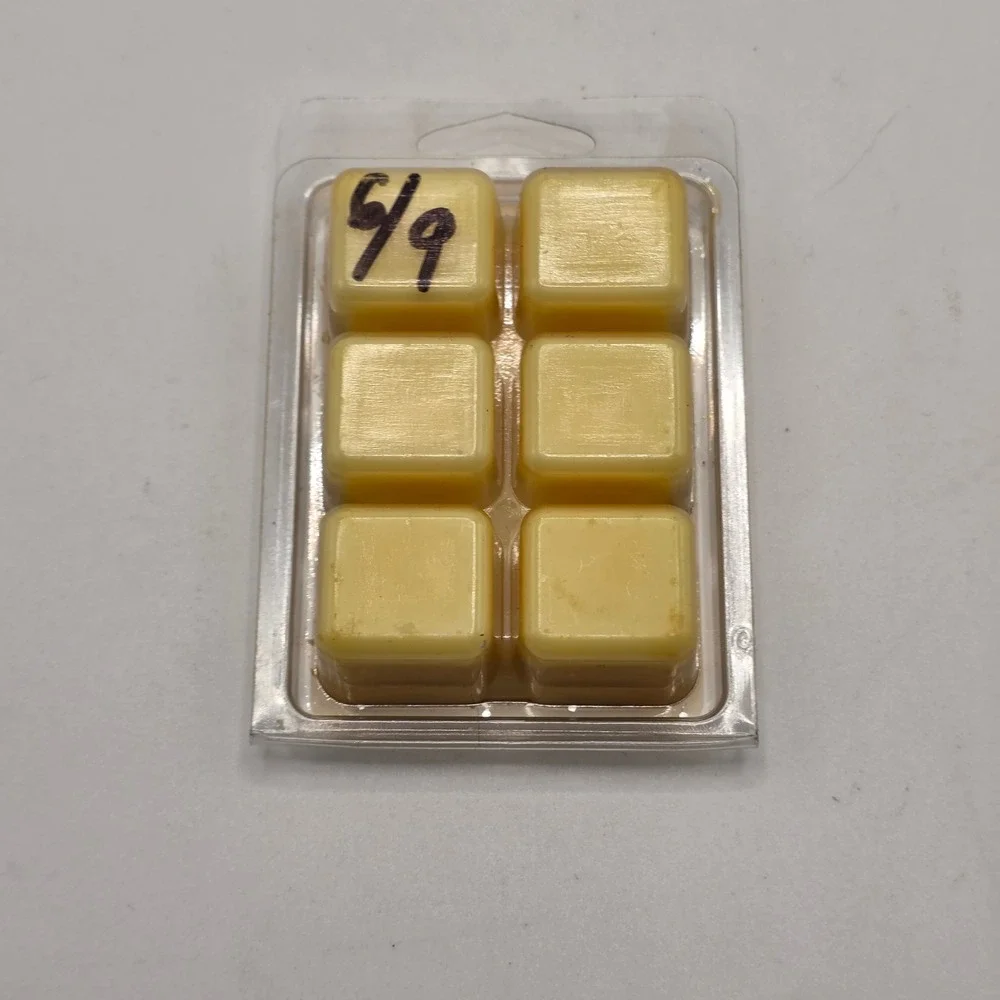 Crumble Candle Co Sexy Bartender Aroma Wax Melts 3oz‎ Soy Blend Yellow Glitter